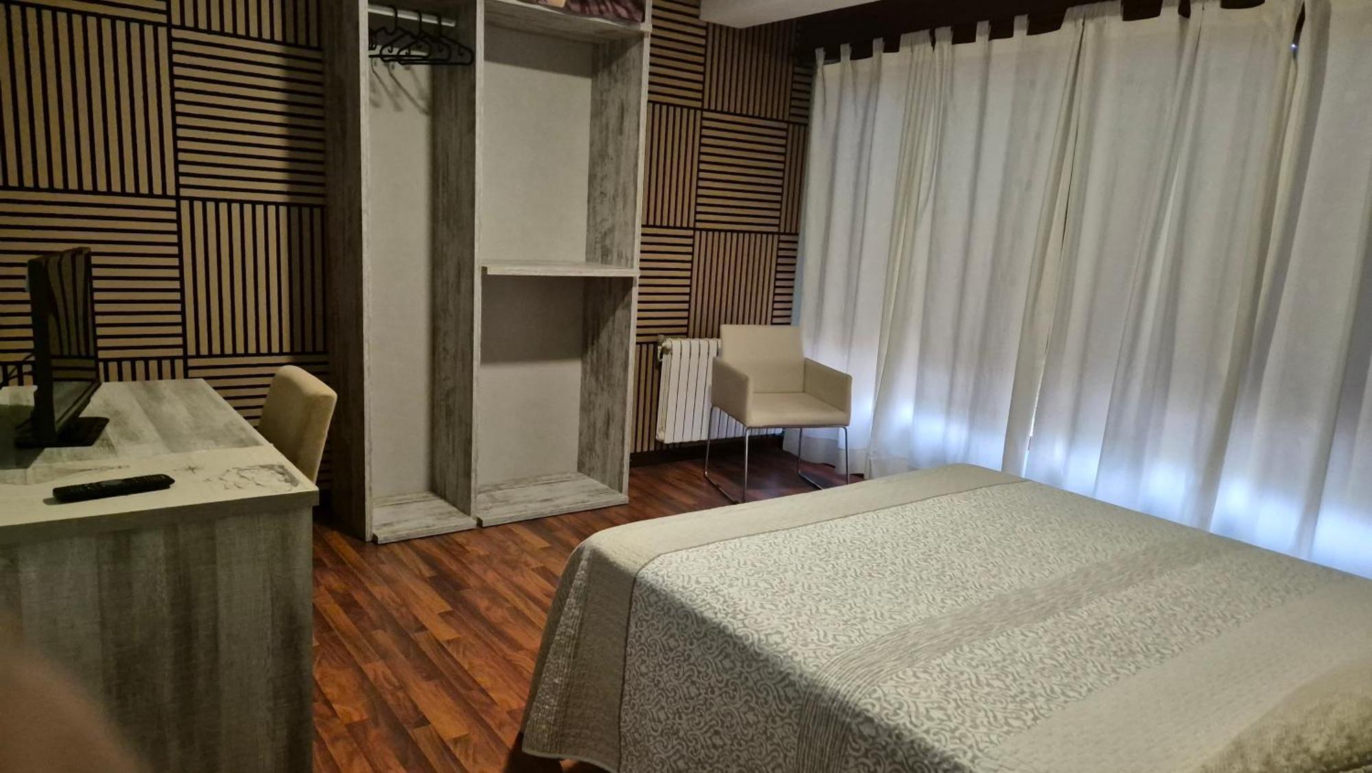 Hospedaje A Goleta Porto do Barqueiro Екстериор снимка